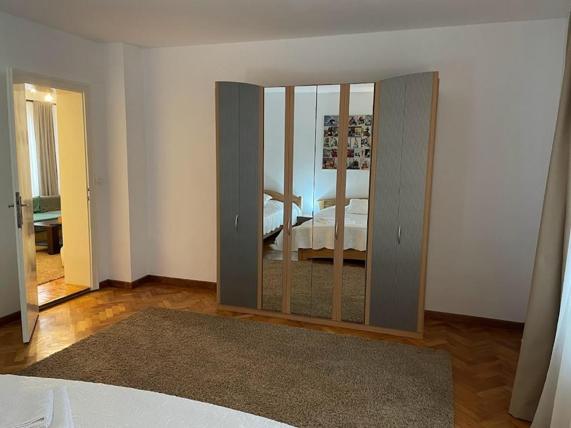 Crisan 40 Casa Muntean 100Mp 3Camere 3Paturi 1 Canapea 2 Dormitoare Parcare Temeşvar Dış mekan fotoğraf