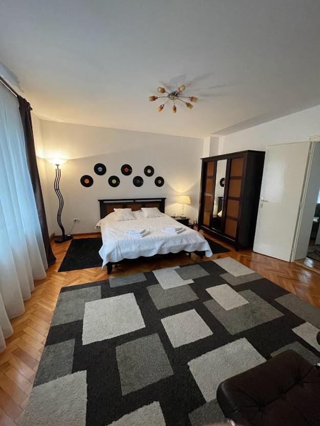 Crisan 40 Casa Muntean 100Mp 3Camere 3Paturi 1 Canapea 2 Dormitoare Parcare Temeşvar Dış mekan fotoğraf